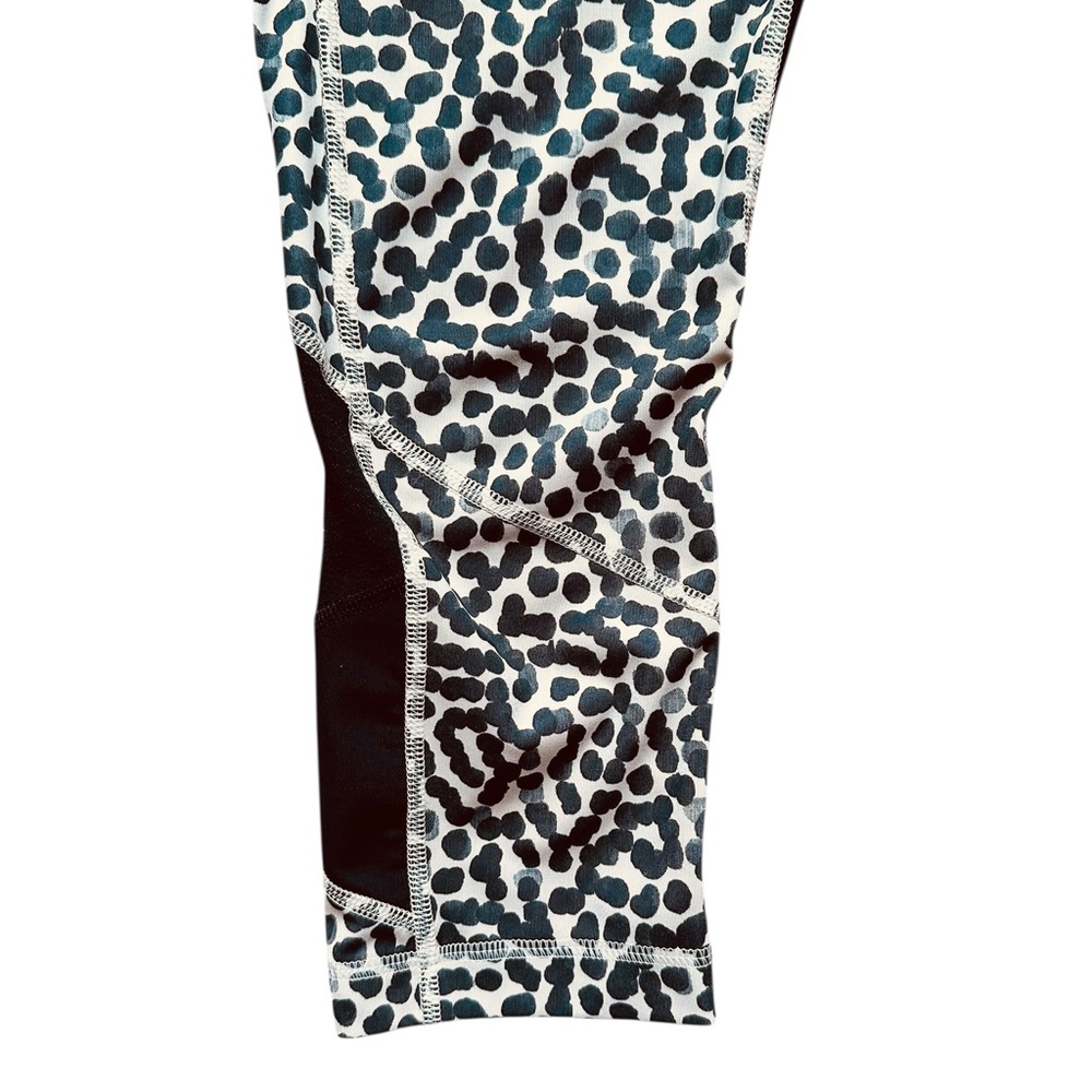 LULULEMON leopard print crop leggings size 6 - Picture 4 of 7